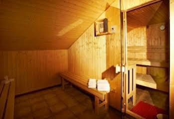 Hostel Walser Saas-Fee Exterior photo